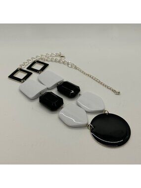 Chunky Black White Statement Necklace Geometric Acrylic Enamel Silver Metal Bib